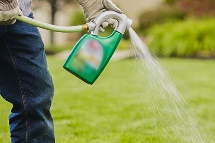 ضدعفونی کردن چمن مصنوعی
